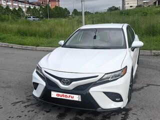 2019 Toyota Camry US Market VIII (XV70), белый, 1000000 рублей, вид 1