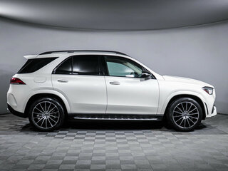 2019 Mercedes-Benz GLE 350 II (V167), белый, 5349000 рублей, вид 4