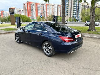 2017 Mercedes-Benz CLA 200 I (C117, X117) Рестайлинг, синий, 1420000 рублей, вид 3