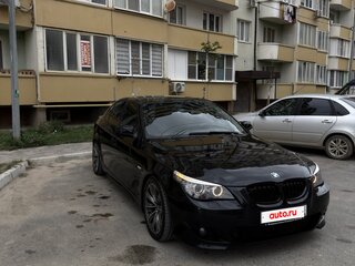 2009 BMW 5 серии 525i V (E60/E61) Рестайлинг, чёрный, 1350000 рублей, вид 2