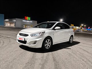 2013 Hyundai Solaris I, белый, 600000 рублей, вид 5