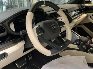 2026 Lamborghini Urus SE I Рестайлинг, белый, 44000000 рублей, вид 4