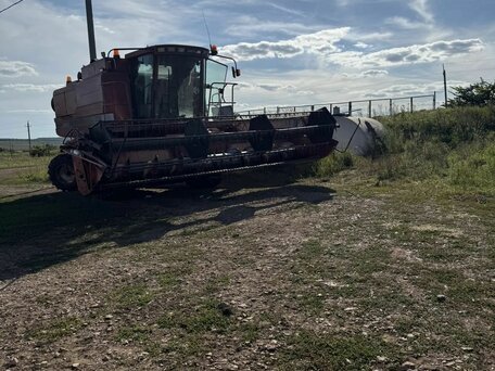 2001 Case IH Axial-Flow, красный, 270000 рублей, вид 2