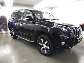 2016 Toyota Land Cruiser Prado 150 Series Рестайлинг 1, чёрный, 3800000 рублей, вид 3