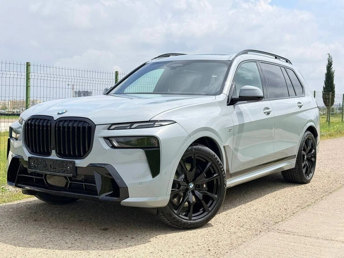 Открыть фотографии: BMW X7 I (G07) Рестайлинг