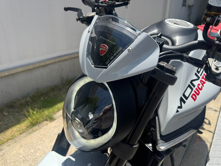 2025 Ducati Monster 937, белый, 1100000 рублей, вид 4