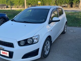 2013 Chevrolet Aveo II, белый, 690000 рублей, вид 1