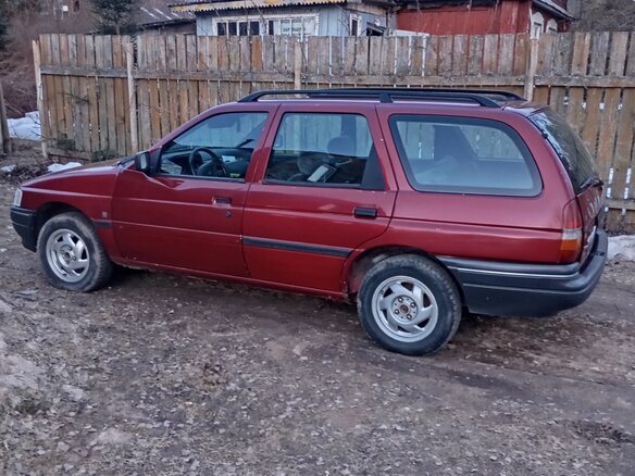 1991 Ford Escort V, красный, 200000 рублей - вид 4