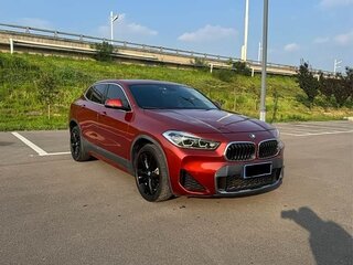 2021 BMW X2 sDrive20i I (F39), красный, 1550000 рублей, вид 3