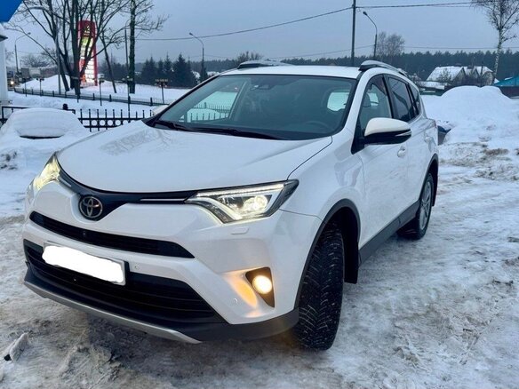 2019 Toyota RAV4 IV (XA40) Рестайлинг, белый, 2770000 рублей - вид 2