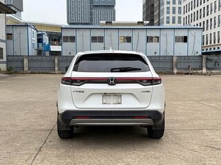 2023 Honda Vezel II, белый, 1790000 рублей, вид 5