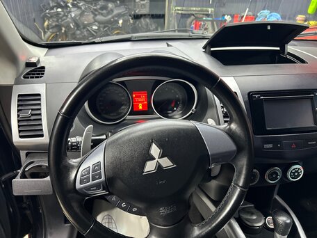 2008 Mitsubishi Outlander II, чёрный, 1025000 рублей, вид 4