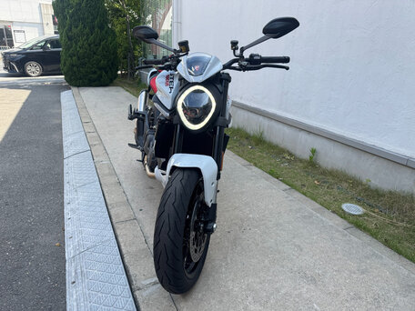 2025 Ducati Monster 937, белый, 1100000 рублей, вид 3
