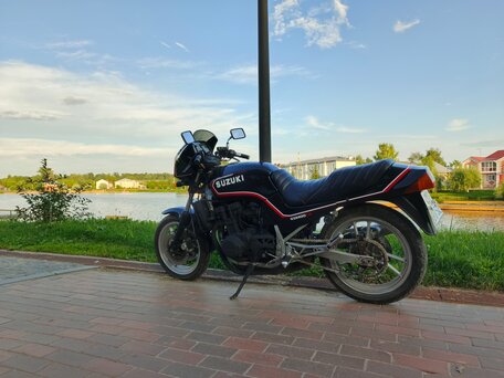 1989 Suzuki GSX 400F Katana, чёрный, 160000 рублей, вид 2
