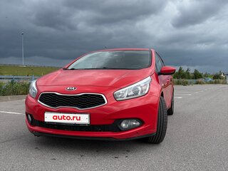 2015 Kia Ceed II, красный, 1036000 рублей, вид 2