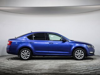 2019 Skoda Octavia III (A7) Рестайлинг, синий, 1689754 рублей, вид 4