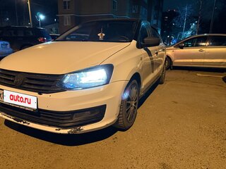 2017 Volkswagen Polo V Рестайлинг, белый, 420000 рублей, вид 1