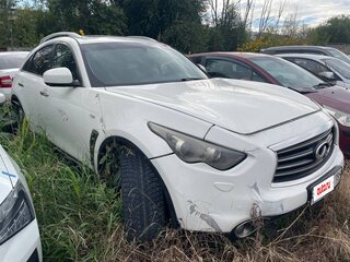 Infiniti QX70