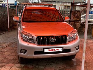 2013 Toyota Land Cruiser Prado 150 Series, серебристый, 4300000 рублей, вид 1