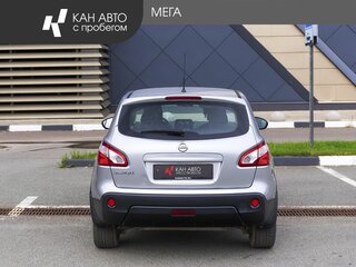 2013 Nissan Qashqai I Рестайлинг, серебристый, 1105000 рублей, вид 4