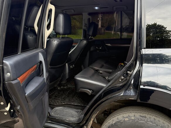 2008 Mitsubishi Pajero IV, чёрный - вид 10