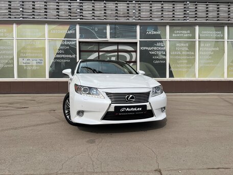 Lexus ES VI