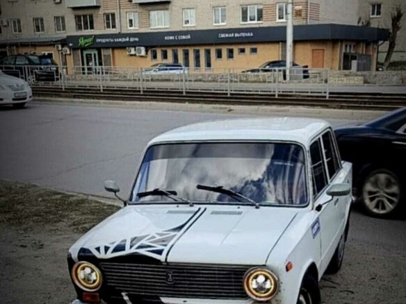 1981 Lada (ВАЗ) 2101, белый, 100000 рублей - вид 1