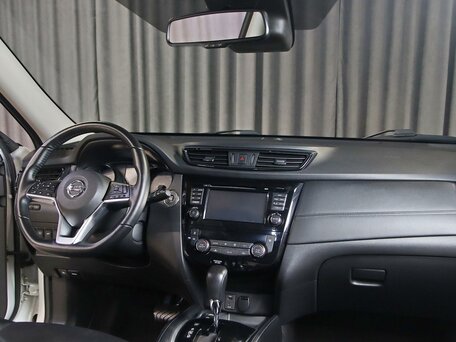 2020 Nissan X-Trail III Рестайлинг, белый, 1949000 рублей, вид 5