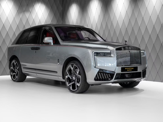 2025 Rolls-Royce Cullinan Black Badge I Рестайлинг (Series II), серый, 69100000 рублей, вид 2