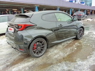 2020 Toyota Yaris IV, чёрный, 5500000 рублей, вид 5