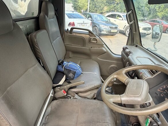 1994 Isuzu Elf (N-series), белый, 500000 рублей - вид 7