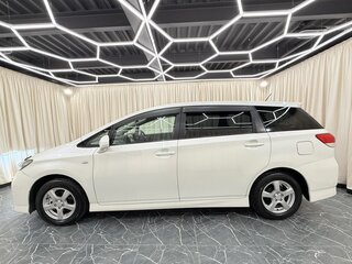 2010 Toyota Wish II, белый, 1249999 рублей, вид 3
