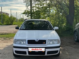 2002 Skoda Octavia I (A4) Рестайлинг, белый, 330000 рублей, вид 1