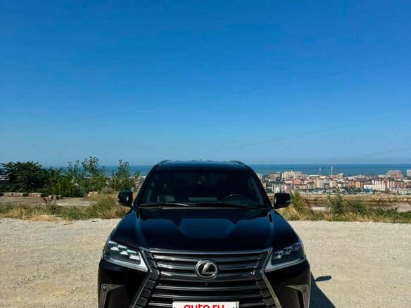 2017 Lexus LX 570 III Рестайлинг 2, чёрный, 6700000 рублей