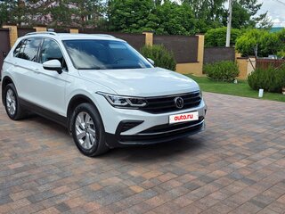 2020 Volkswagen Tiguan II Рестайлинг, белый, 2900000 рублей, вид 4
