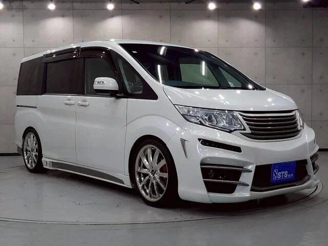 Открыть фотографии: Honda Stepwgn V