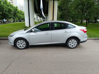 2014 Ford Focus III, серебристый, 586000 рублей, вид 4