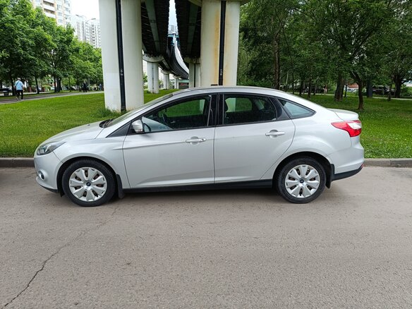 2014 Ford Focus III, серебристый, 569000 рублей - вид 3