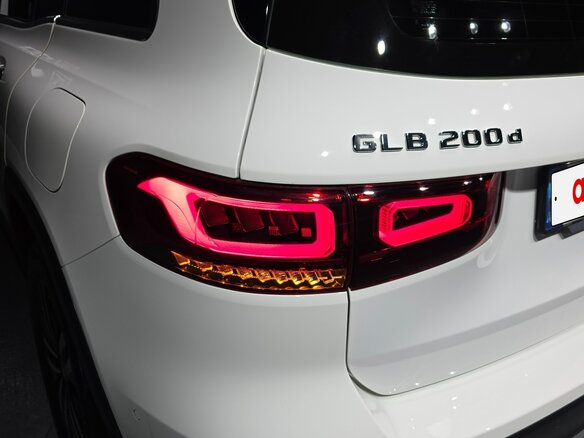 2021 Mercedes-Benz GLB 200 d I (X247), белый, 2890002 рублей - вид 6