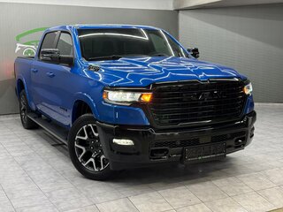2024 Ram 1500 Crew Cab V Рестайлинг, синий, 7850000 рублей, вид 1