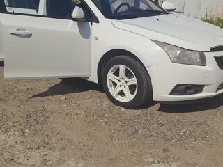 2012 Chevrolet Cruze I, белый, 490000 рублей, вид 3