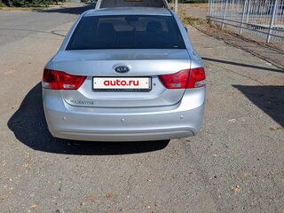 2009 Kia Magentis II Рестайлинг, серебристый, 750000 рублей, вид 3