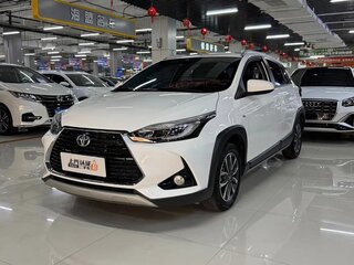 2022 Toyota Yaris L X XP150 Рестайлинг, белый, 1124000 рублей, вид 1