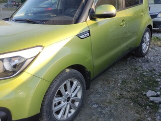 2018 Kia Soul II Рестайлинг, зелёный, 1500000 рублей, вид 3