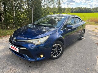 2015 Toyota Avensis III Рестайлинг 2, синий, 1690000 рублей, вид 1