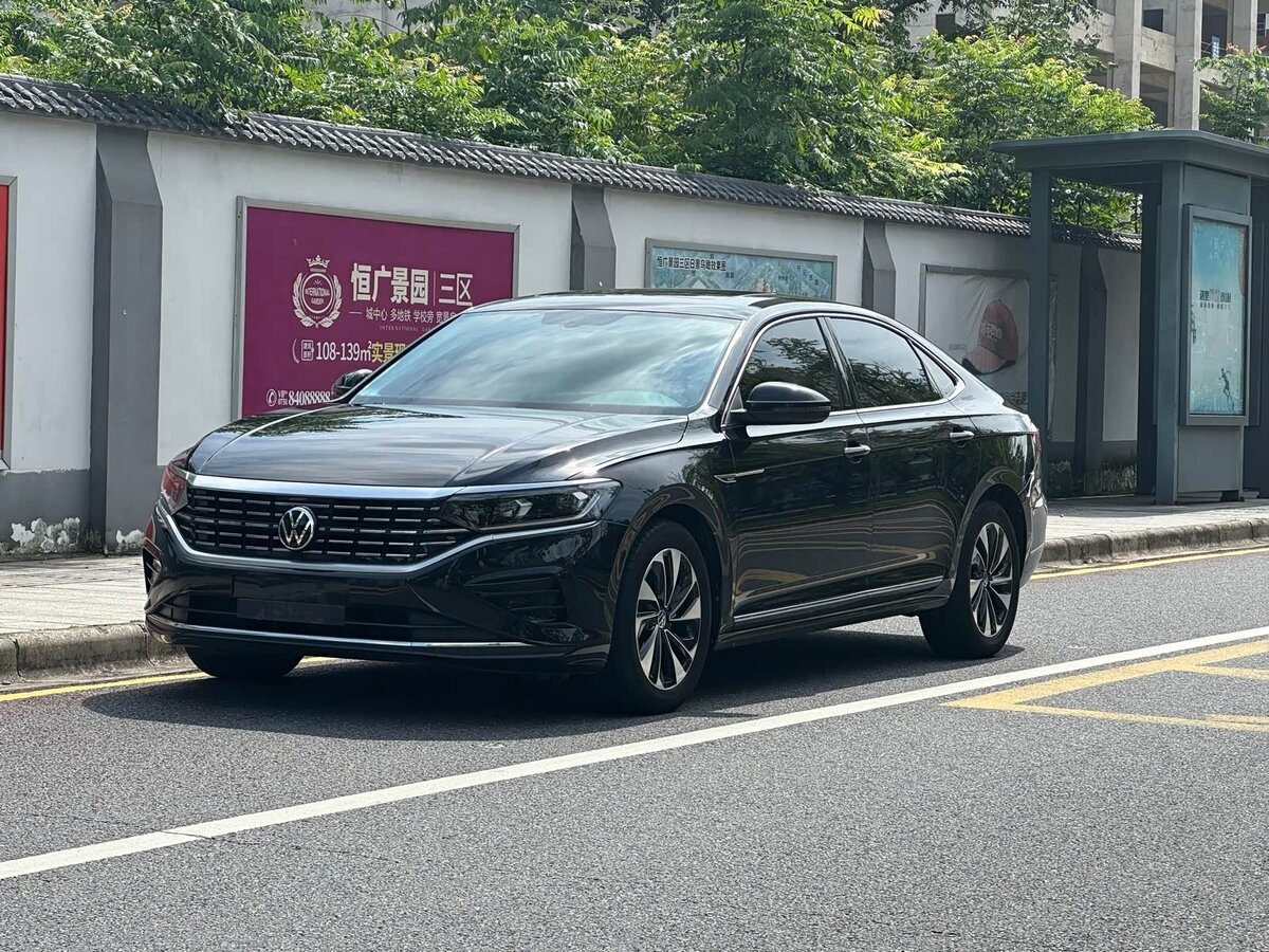 Открыть фотографии: Volkswagen Passat (North America and China) II (China Market) Рестайлинг