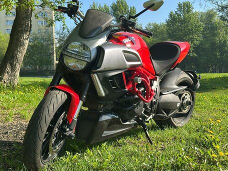 2011 Ducati Diavel, красный, 780000 рублей, вид 4