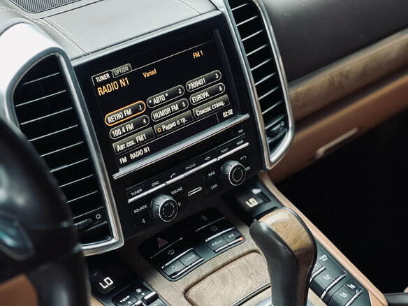 2011 Porsche Cayenne S II (958), чёрный, 2070000 рублей - вид 22