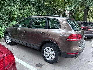 2014 Volkswagen Touareg II, коричневый, 1700000 рублей, вид 5