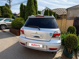 2005 Mitsubishi Outlander I, серебристый, 1000000 рублей, вид 3